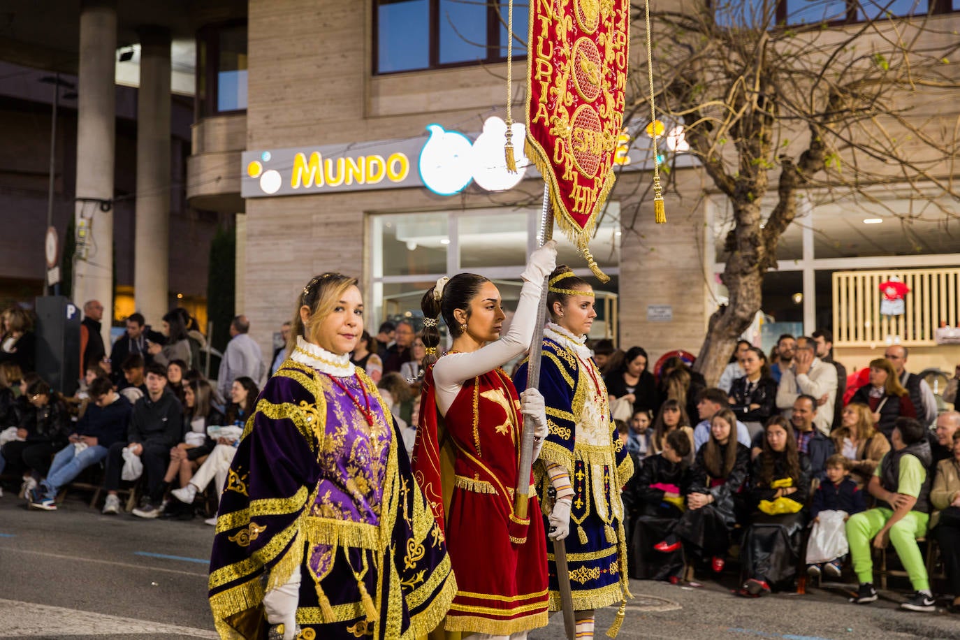 Alarde de solemnidad y devoción en el Martes Santo