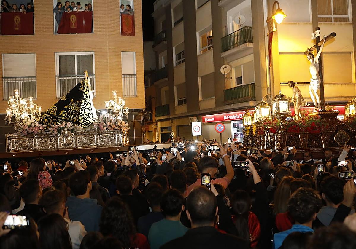 Encuentro de las imágenes del Paso Encarnado en Lorca