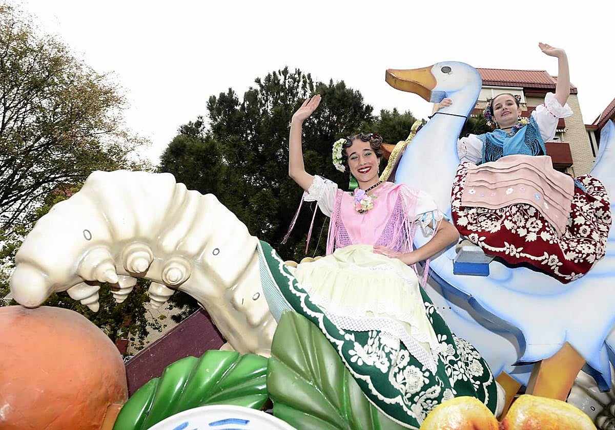 Imagen de archivo de una carroza del Bando de la Huerta.