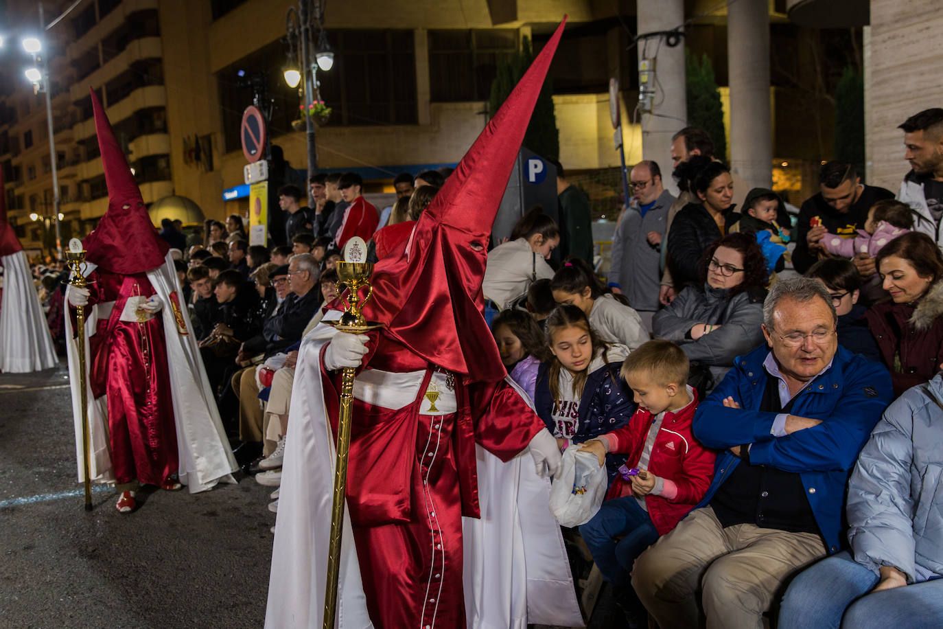 La Cena y el Lavatorio hacen alarde de devoción mariana