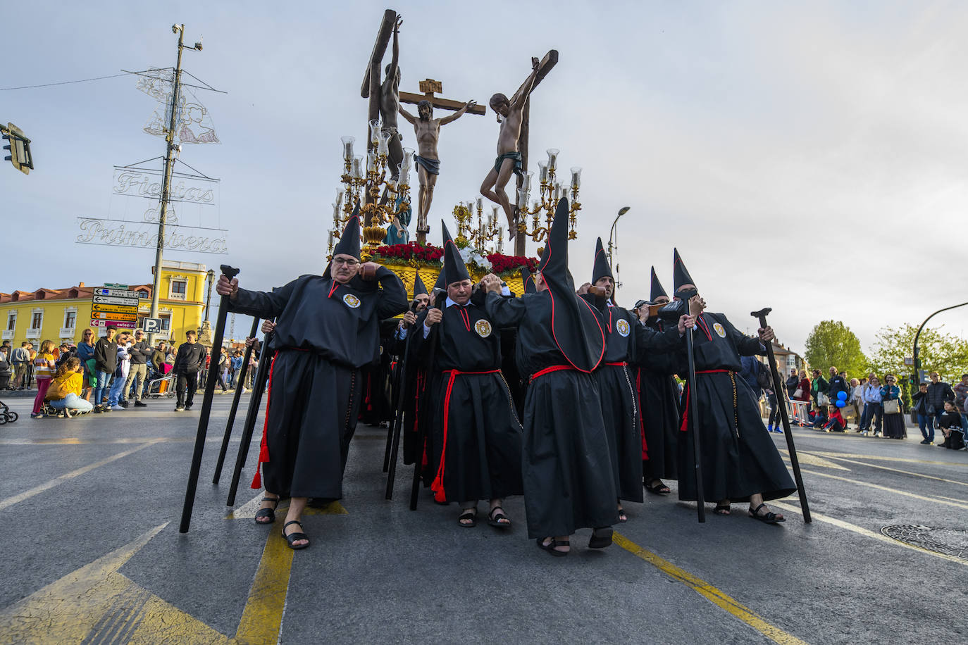 Las imágenes de la procesión de la Sangre del Jueves Santo en Murcia