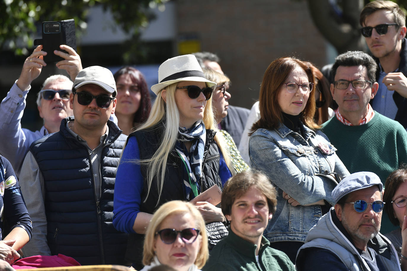 Los murcianos se emocionan con la procesión de Viernes Santo