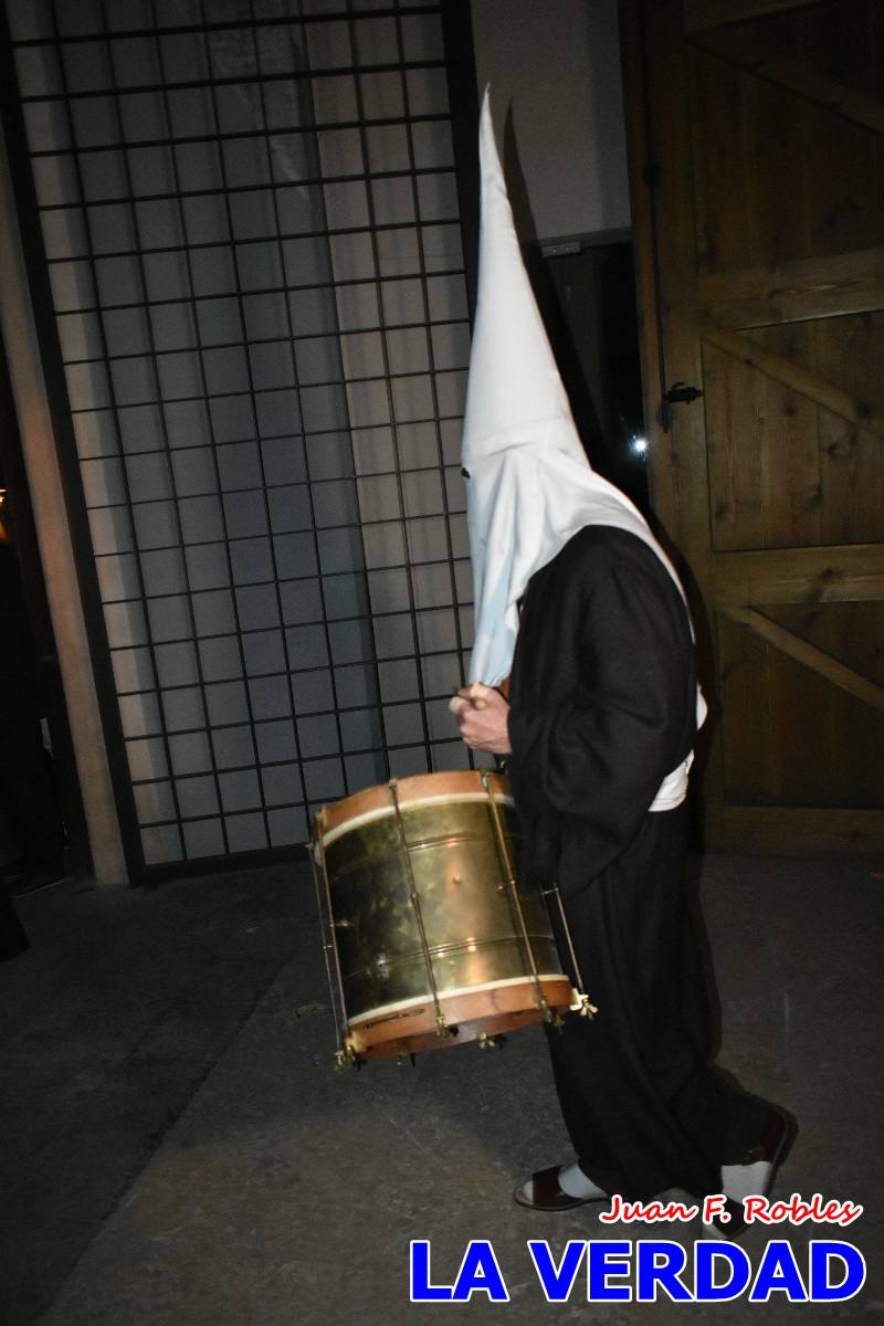 El Cristo de los Voluntarios inunda de solemnidad la medianoche