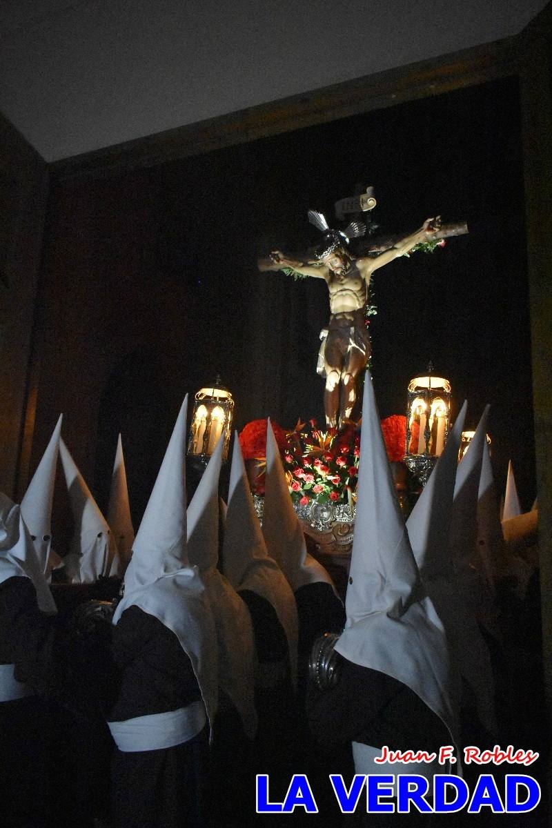 El Cristo de los Voluntarios inunda de solemnidad la medianoche