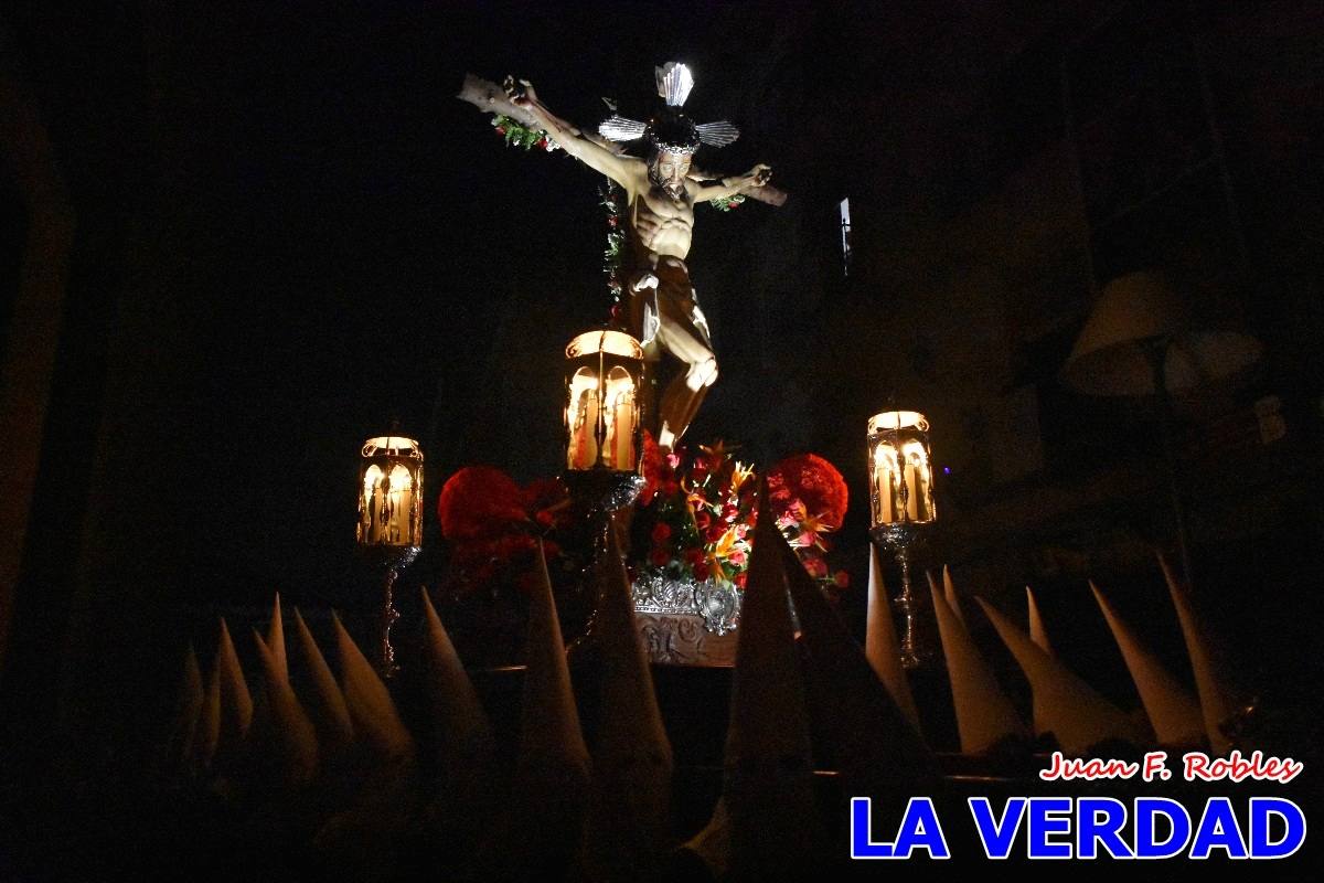 El Cristo de los Voluntarios inunda de solemnidad la medianoche