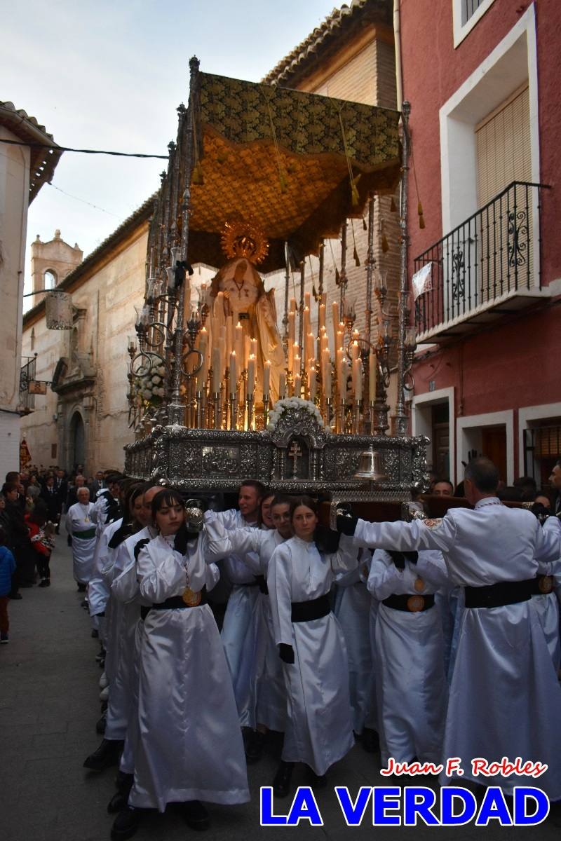La Virgen Blanca reinó en la tarde del Jueves Santo