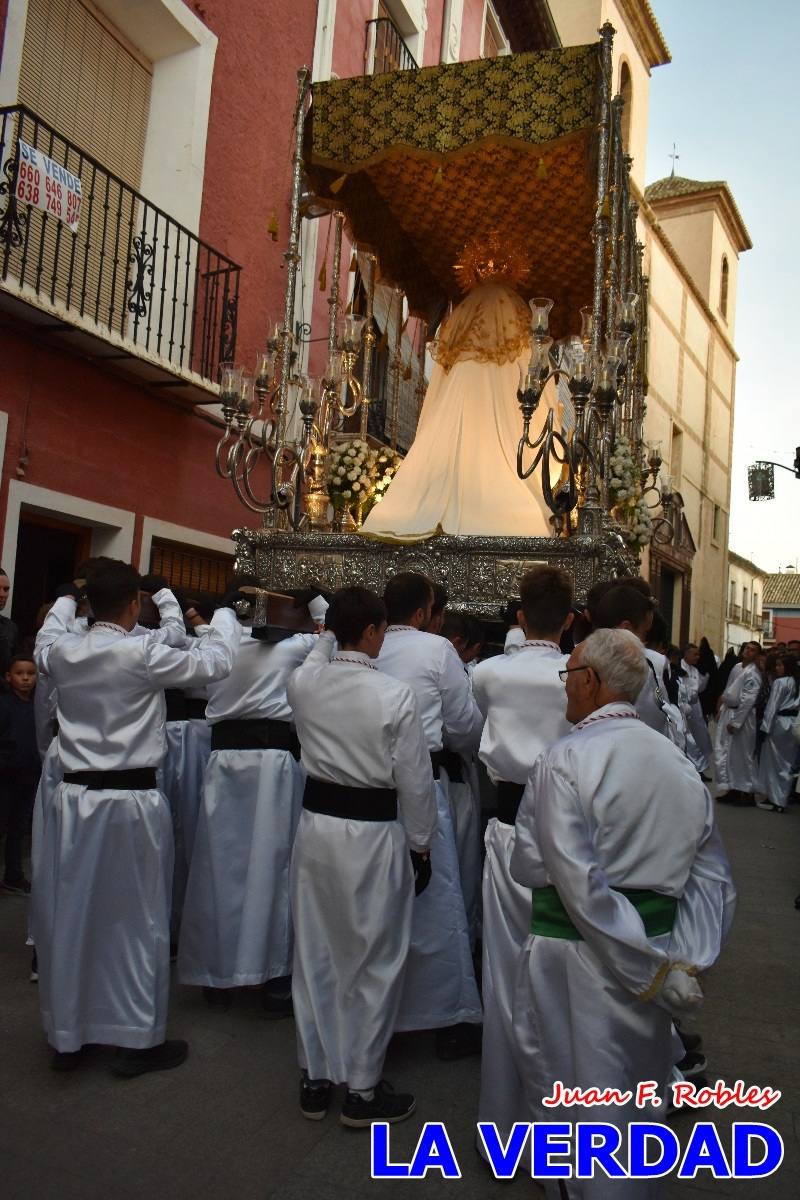 La Virgen Blanca reinó en la tarde del Jueves Santo