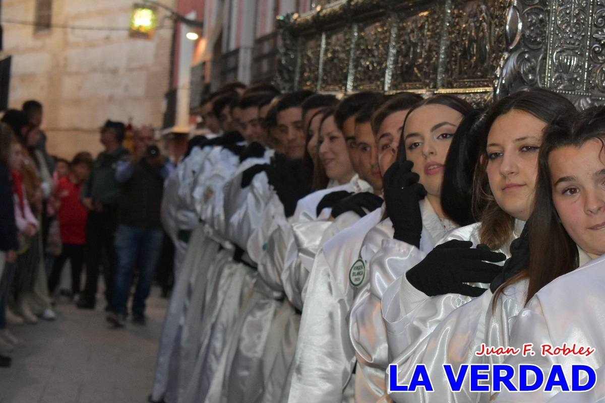 La Virgen Blanca reinó en la tarde del Jueves Santo