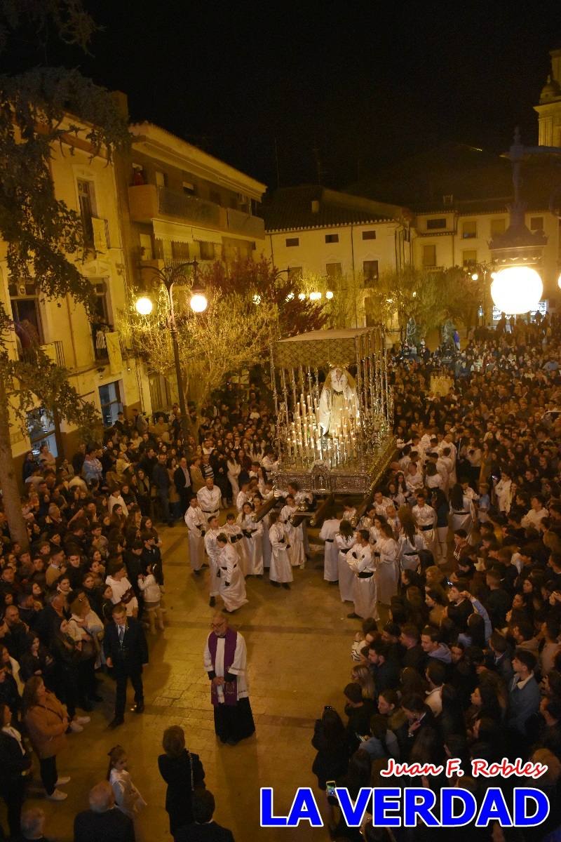 La Virgen Blanca reinó en la tarde del Jueves Santo