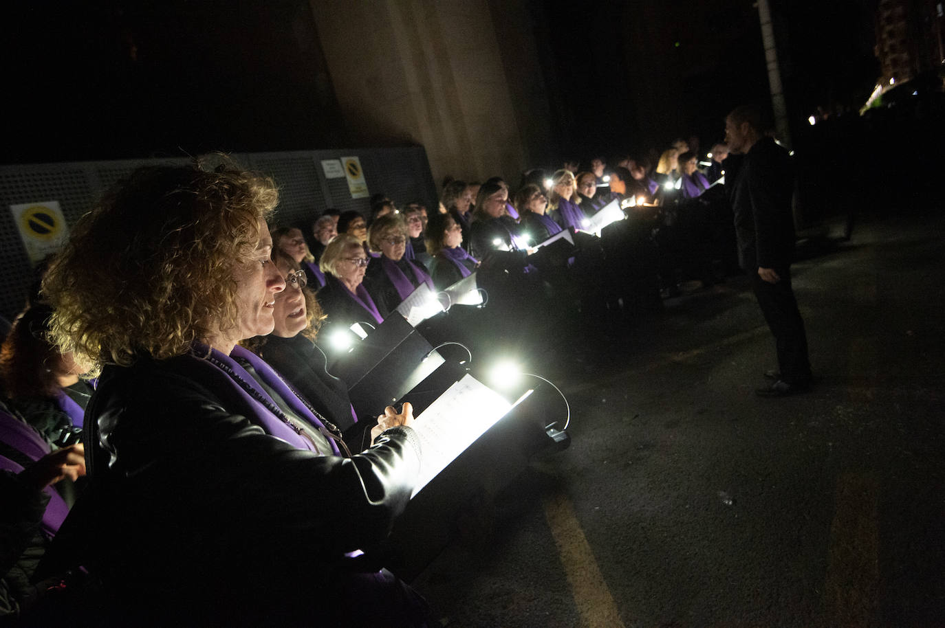 Las imágenes de la procesión del Silencio el Jueves Santo en Murcia