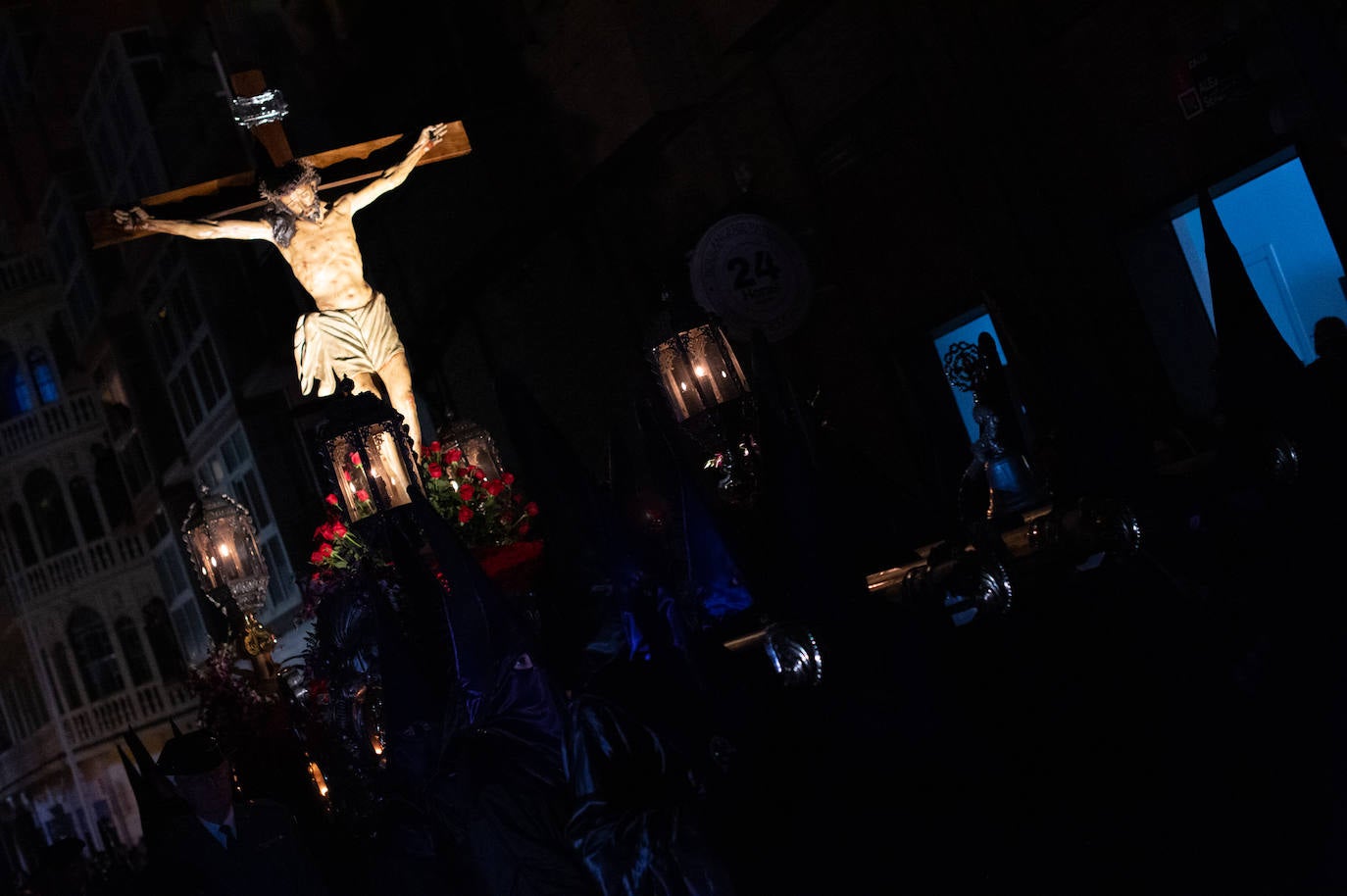 Las imágenes de la procesión del Silencio el Jueves Santo en Murcia