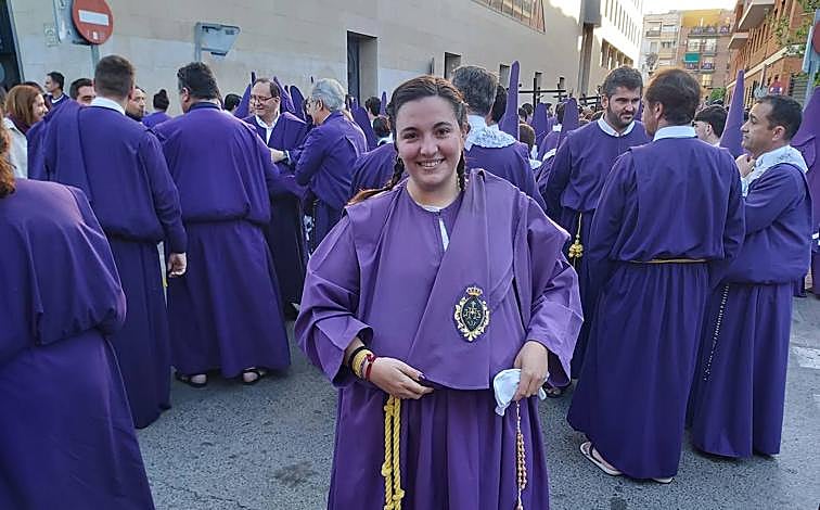 Imagen - Inés Bermejo, penitente que no se pierde la procesión ni un solo año.