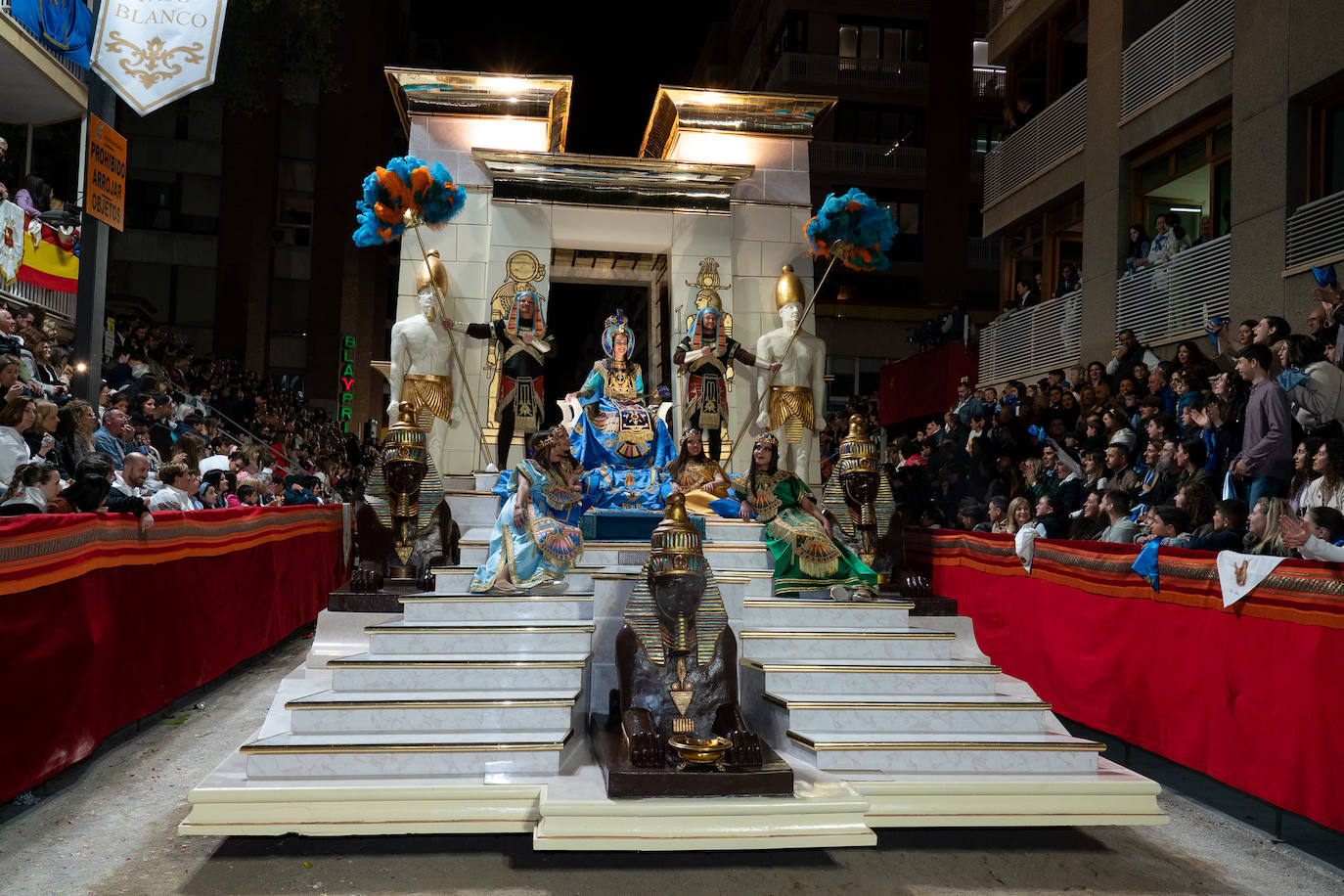 Imágenes del Paso Azul de Lorca en el Viernes Santo