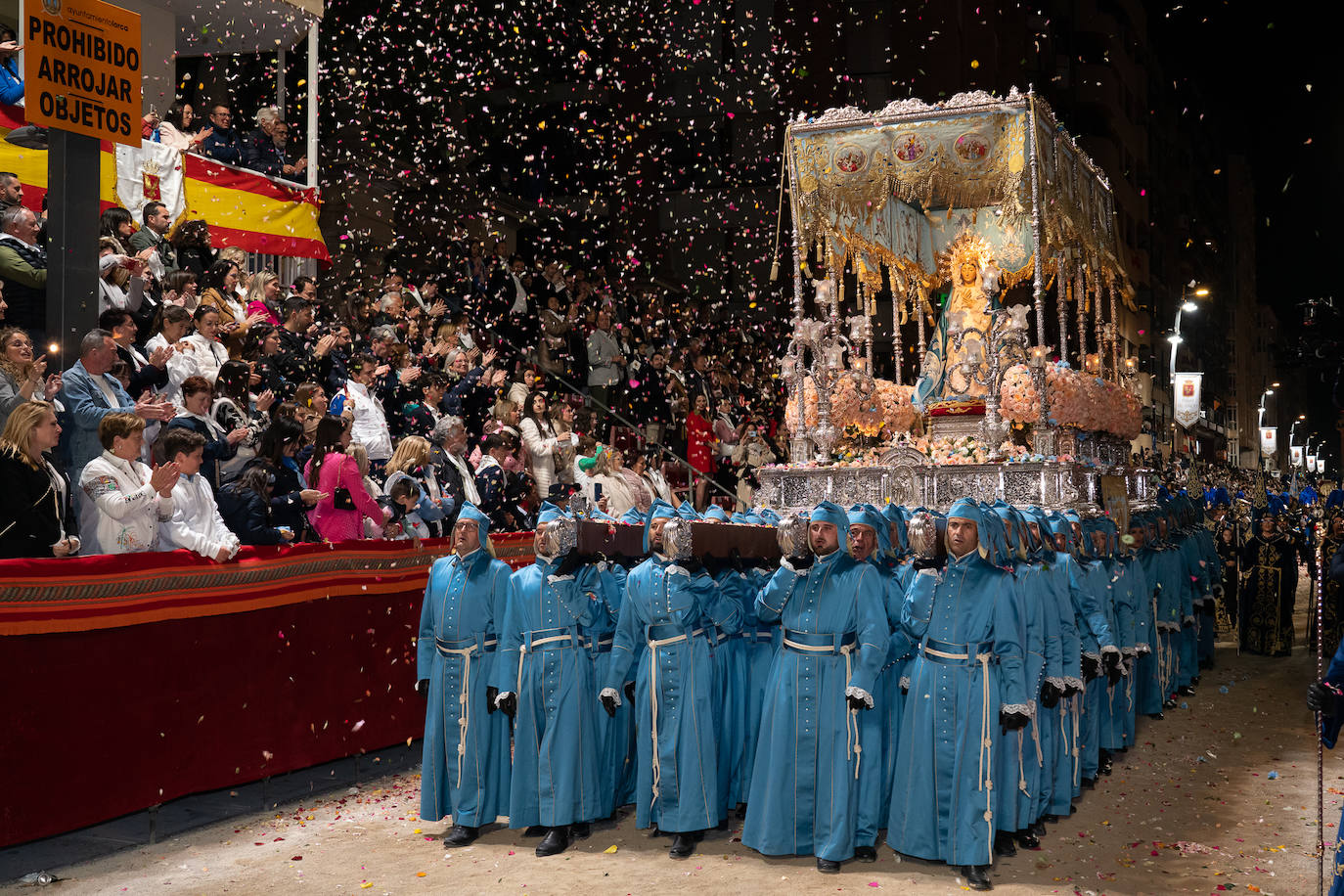 Imágenes del Paso Azul de Lorca en el Viernes Santo