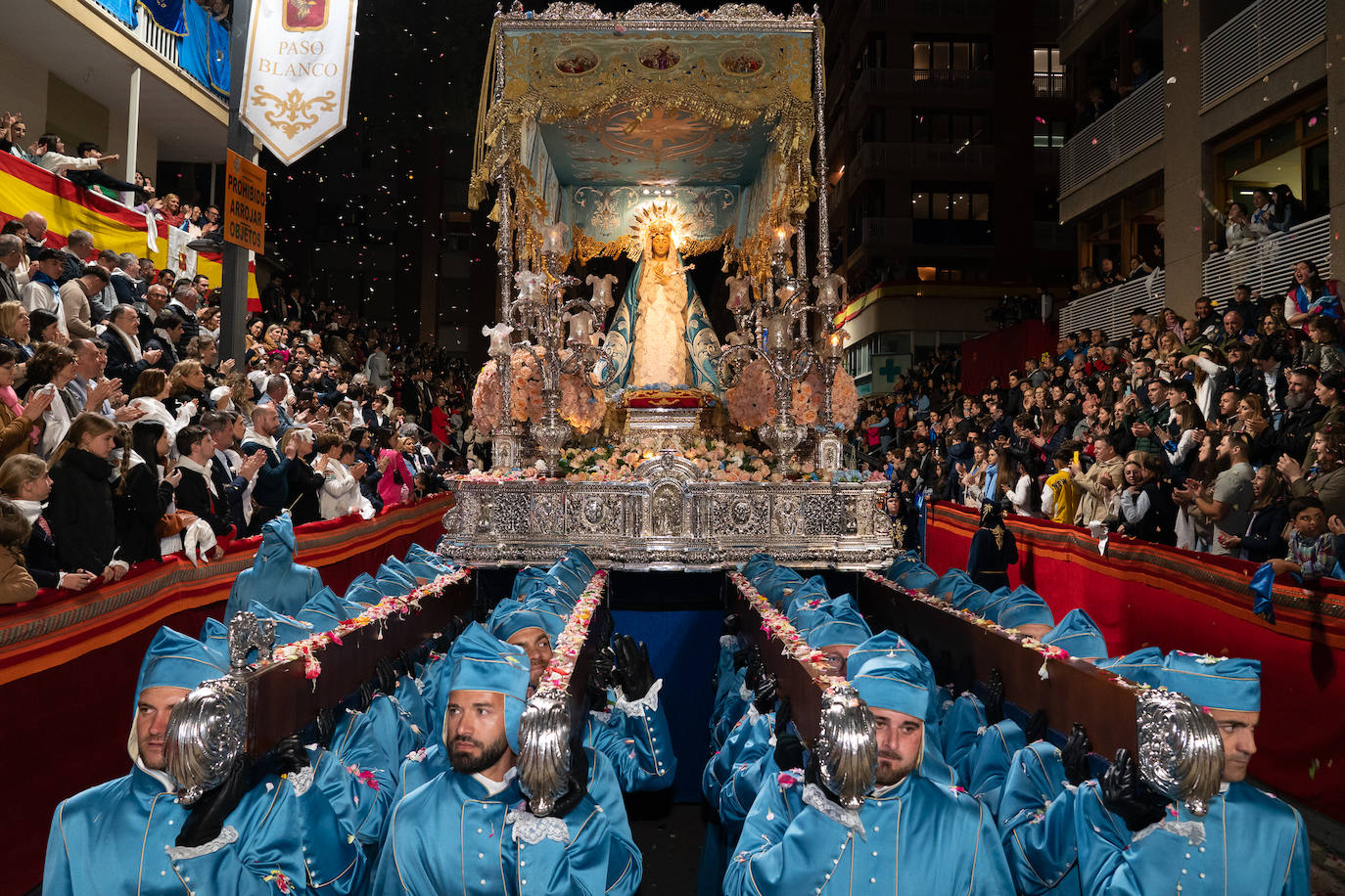 Imágenes del Paso Azul de Lorca en el Viernes Santo