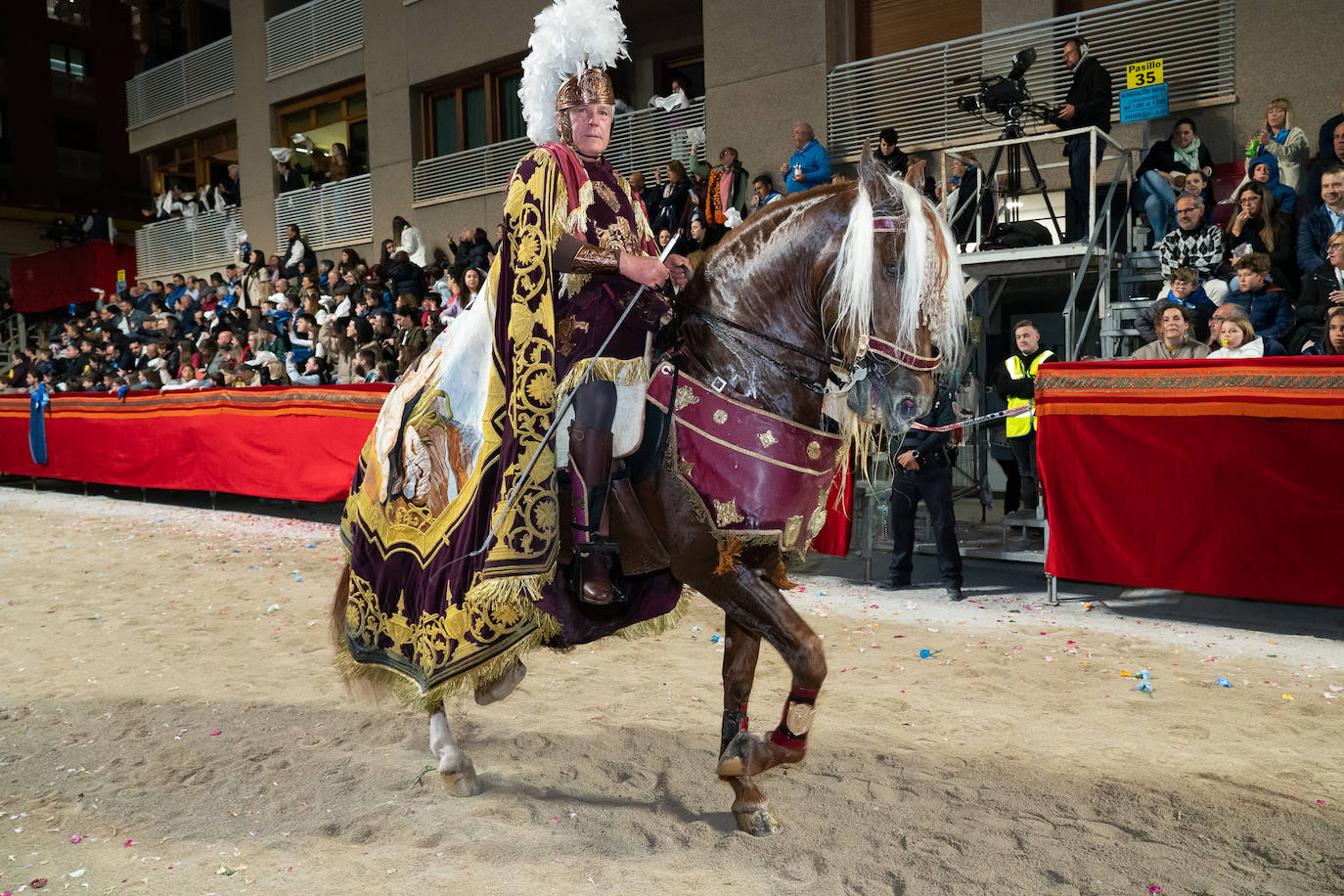 Imágenes del Paso Blanco de Lorca en el Viernes Santo