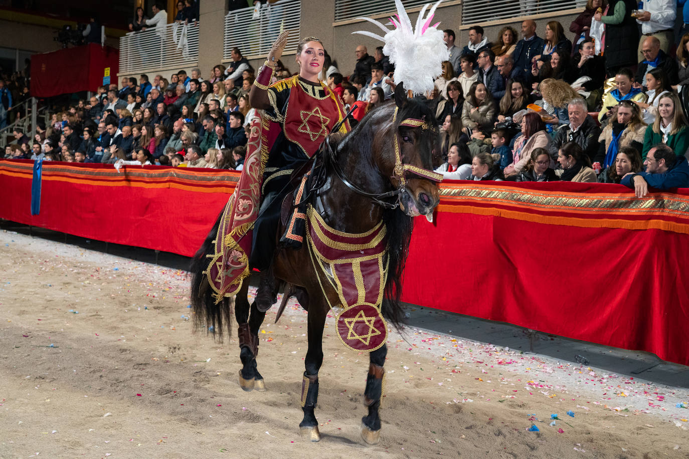 Imágenes del Paso Blanco de Lorca en el Viernes Santo