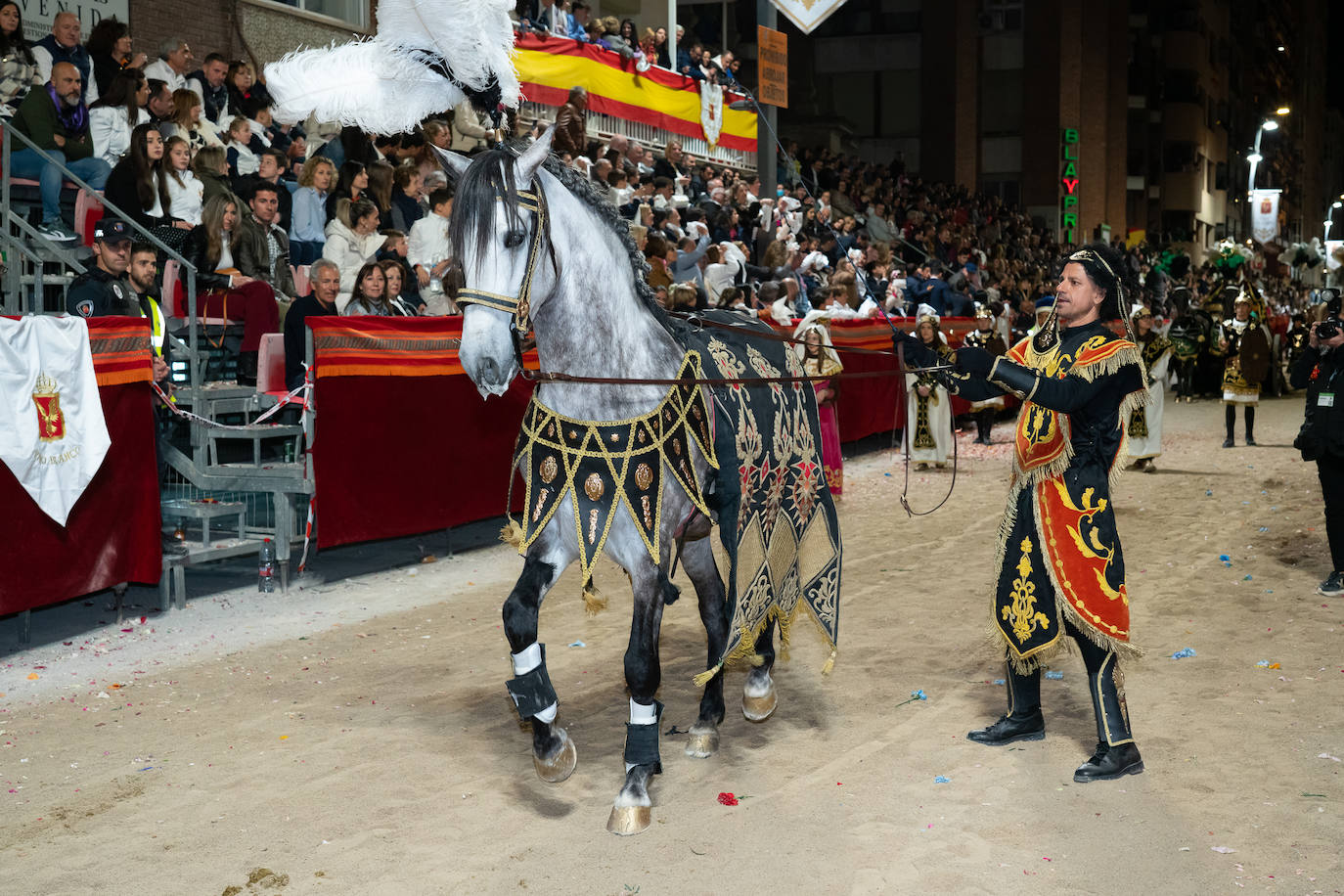 Imágenes del Paso Blanco de Lorca en el Viernes Santo