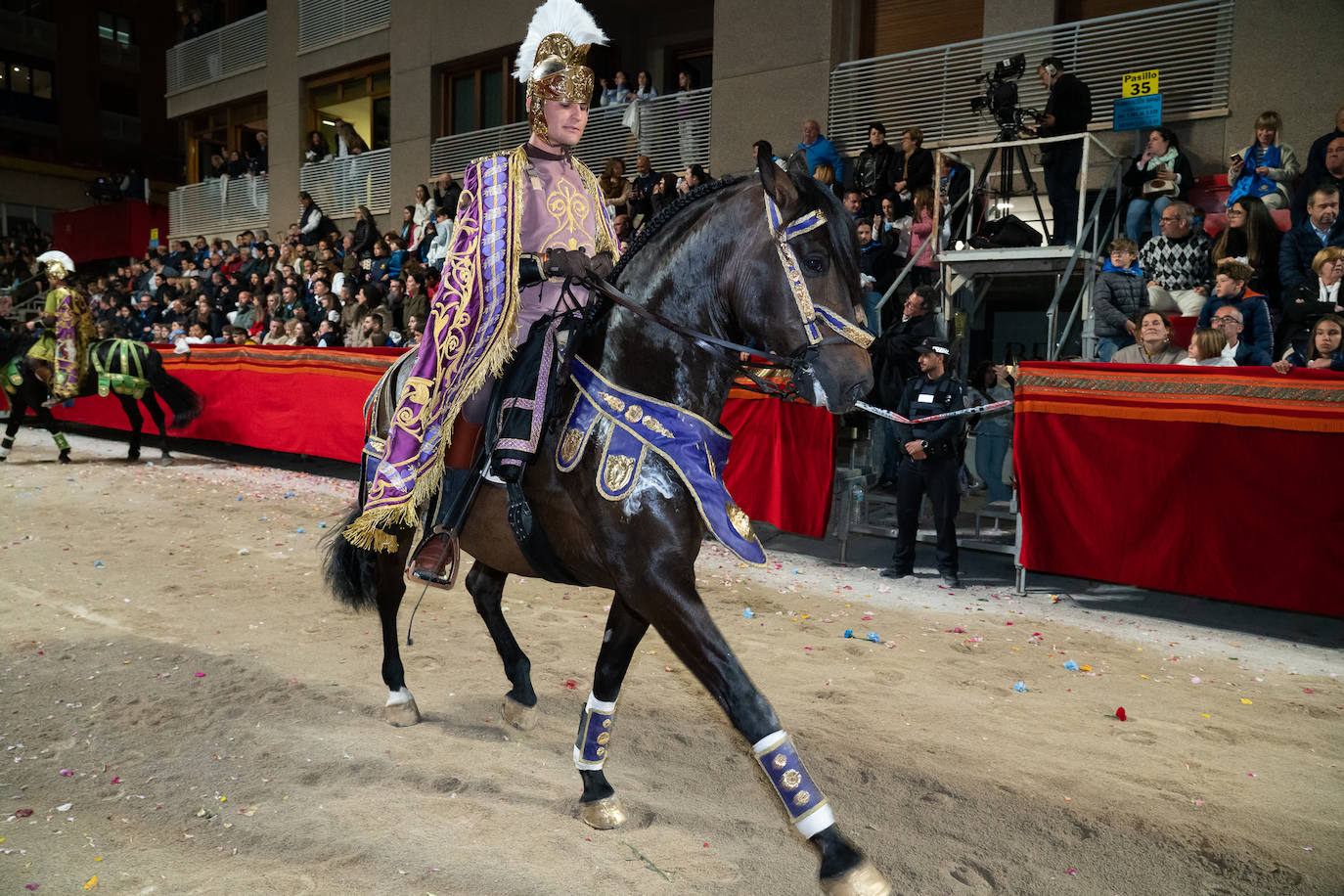 Imágenes del Paso Blanco de Lorca en el Viernes Santo