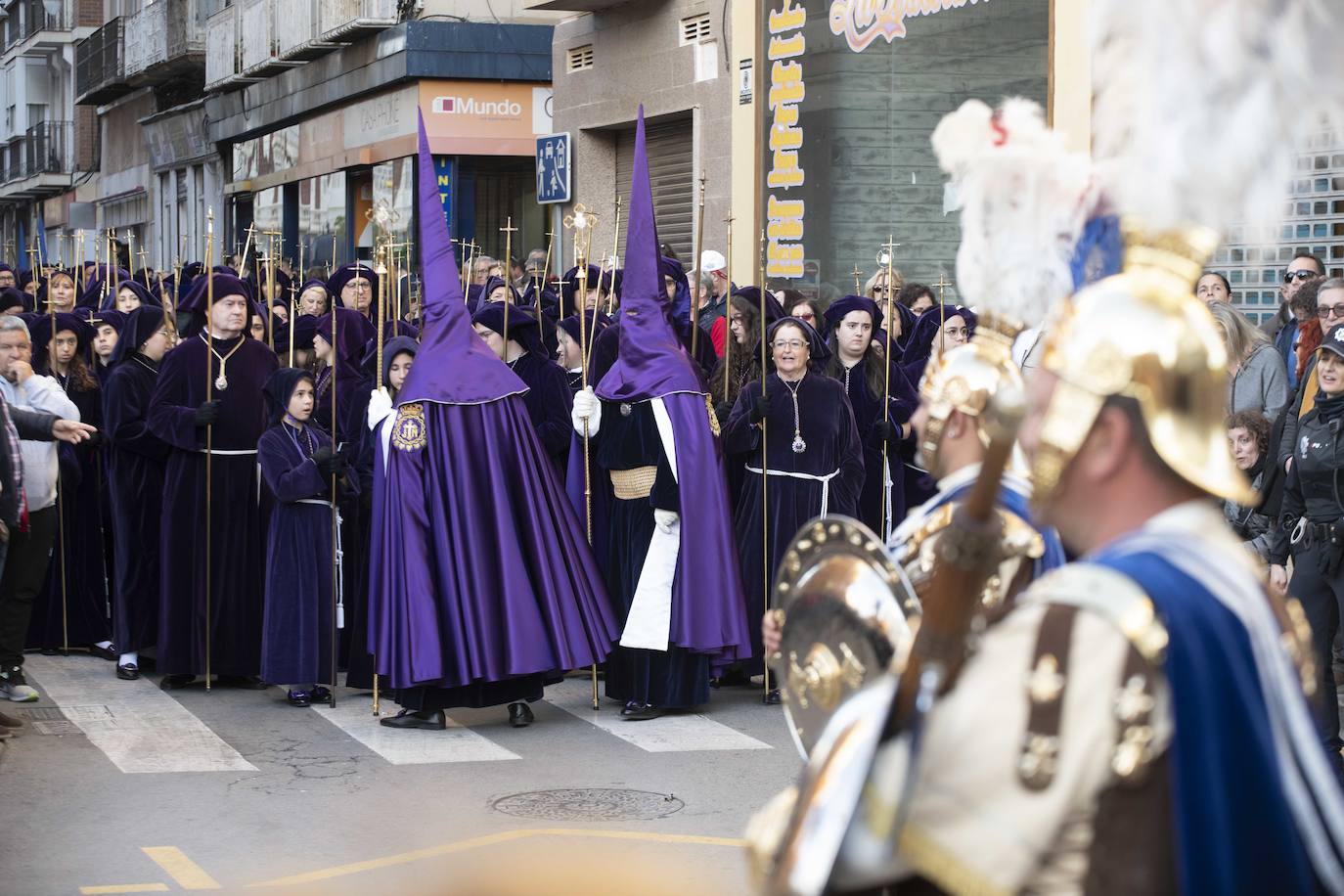 La procesión de la Vera Cruz de Cartagena, en imágenes