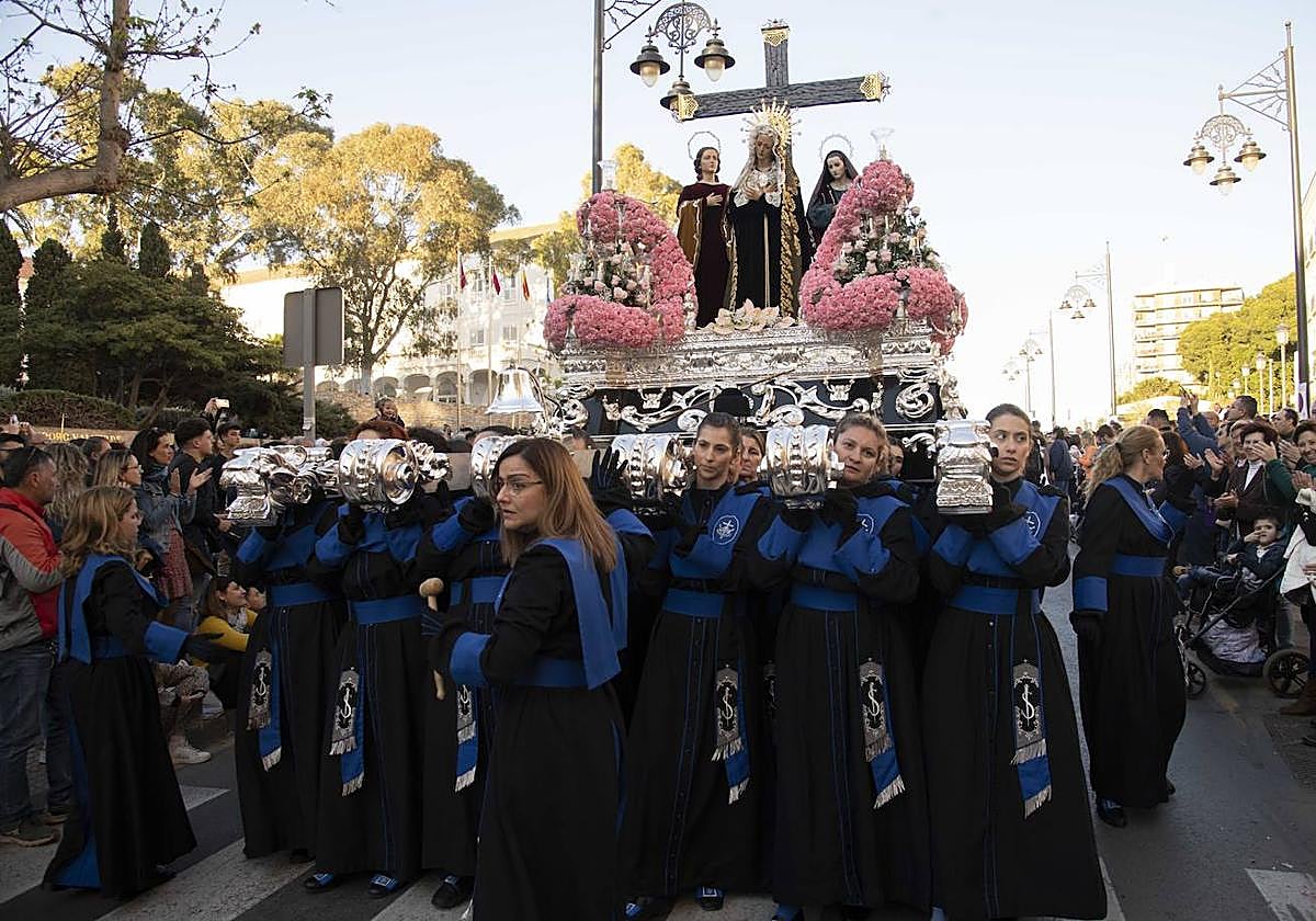 La procesión de la Vera Cruz de Cartagena, en imágenes