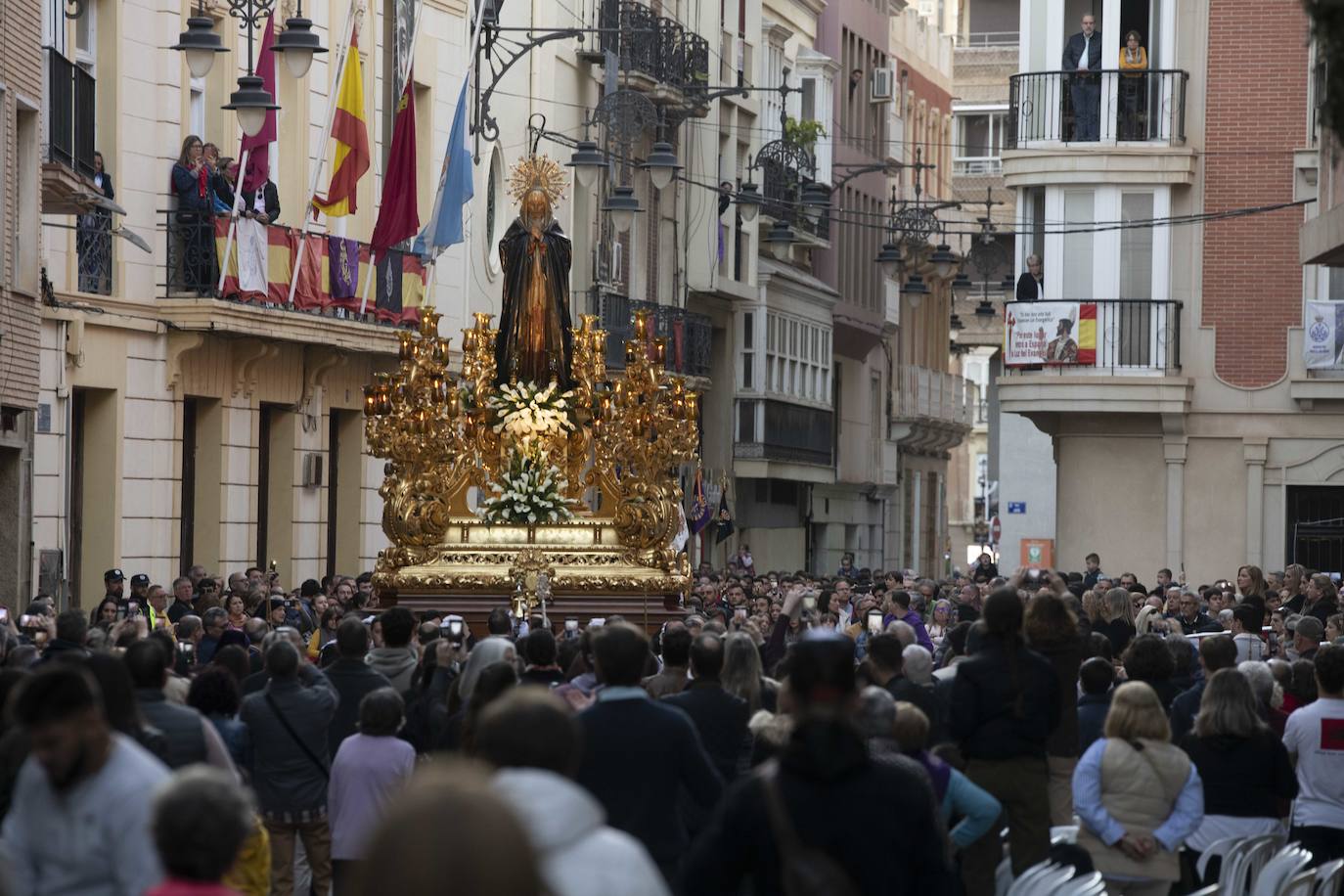 La procesión de la Vera Cruz de Cartagena, en imágenes