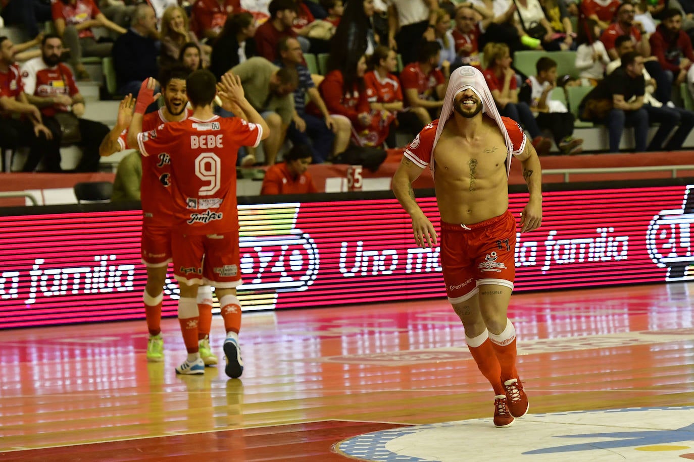 El derbi regional entre ElPozo y Jimbee, en imágenes