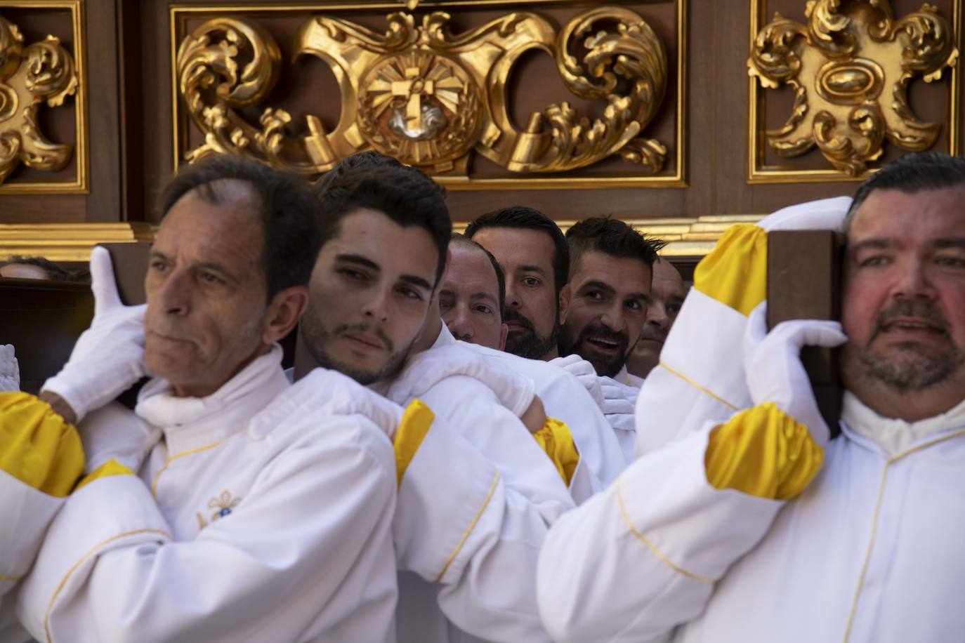 La procesión del Resucitado de Cartagena, en imágenes