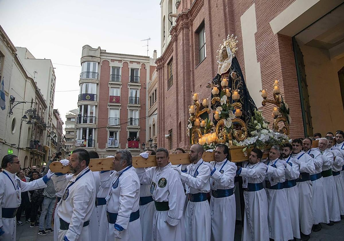 Las imágenes de la procesión Prendimiento el lunes en Cartagena