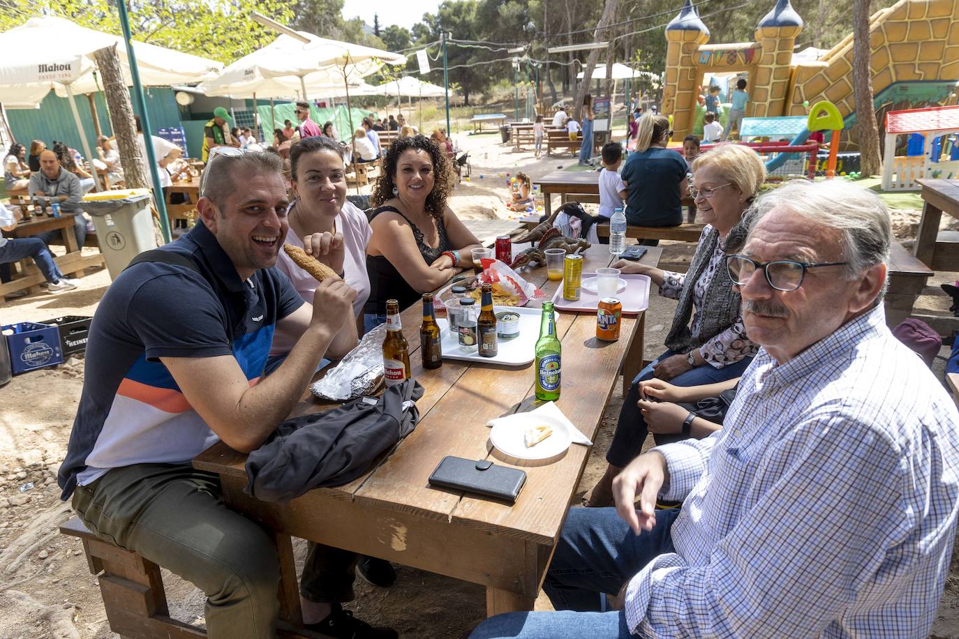 Lunes de playa y de monas en Cartagena