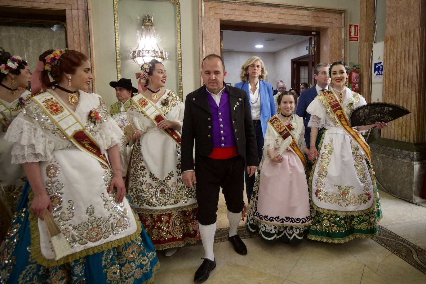 Las imágenes de la recepción de las Reinas de la Huerta de Murcia en el Palacio de San Esteban