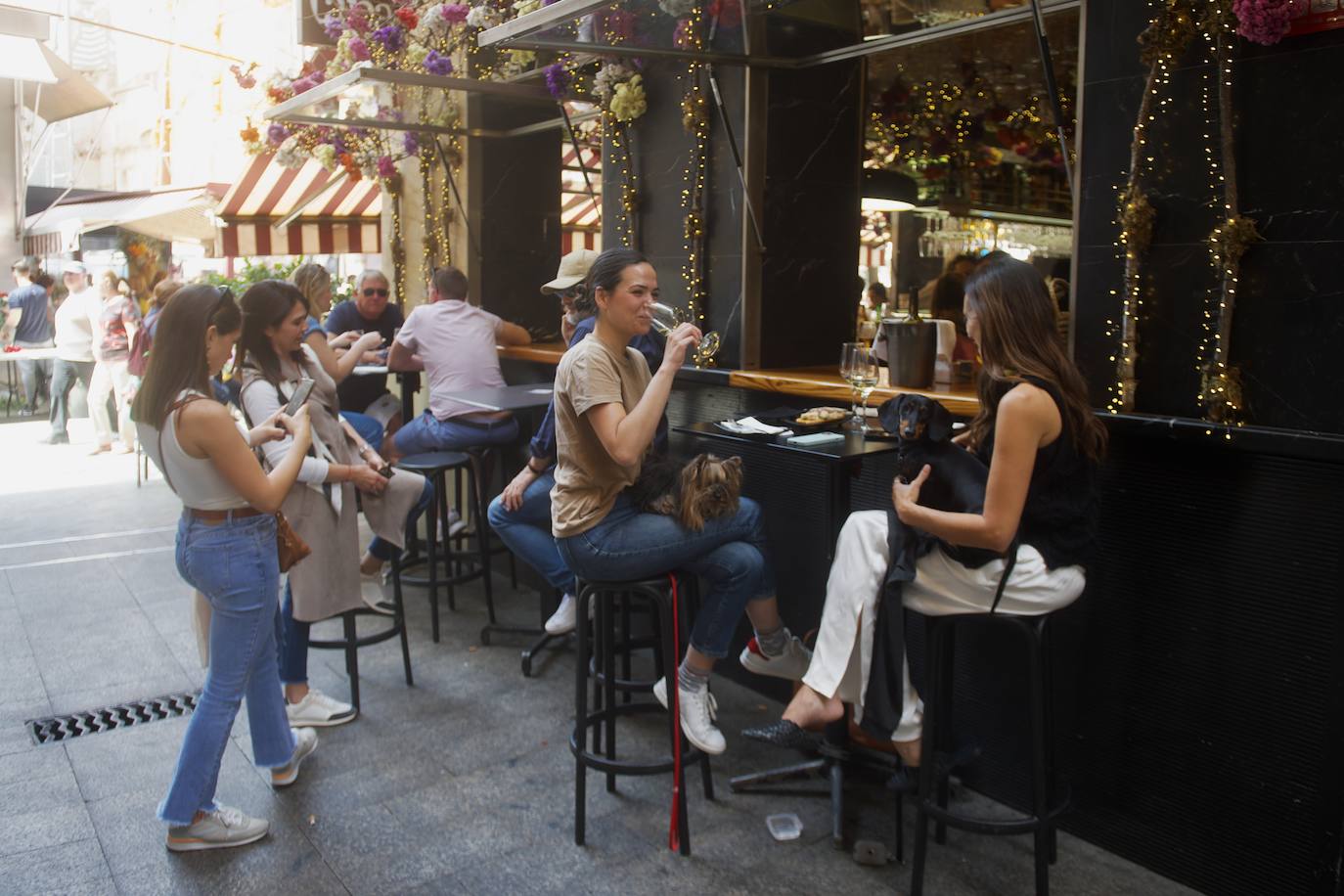 Bares y restaurantes de Murcia llenos en Semana Santa