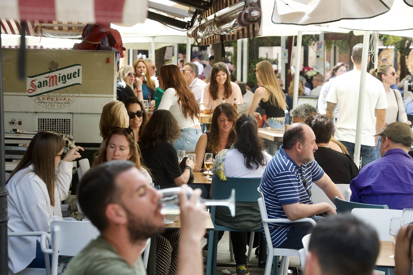 Bares y restaurantes de Murcia llenos en Semana Santa