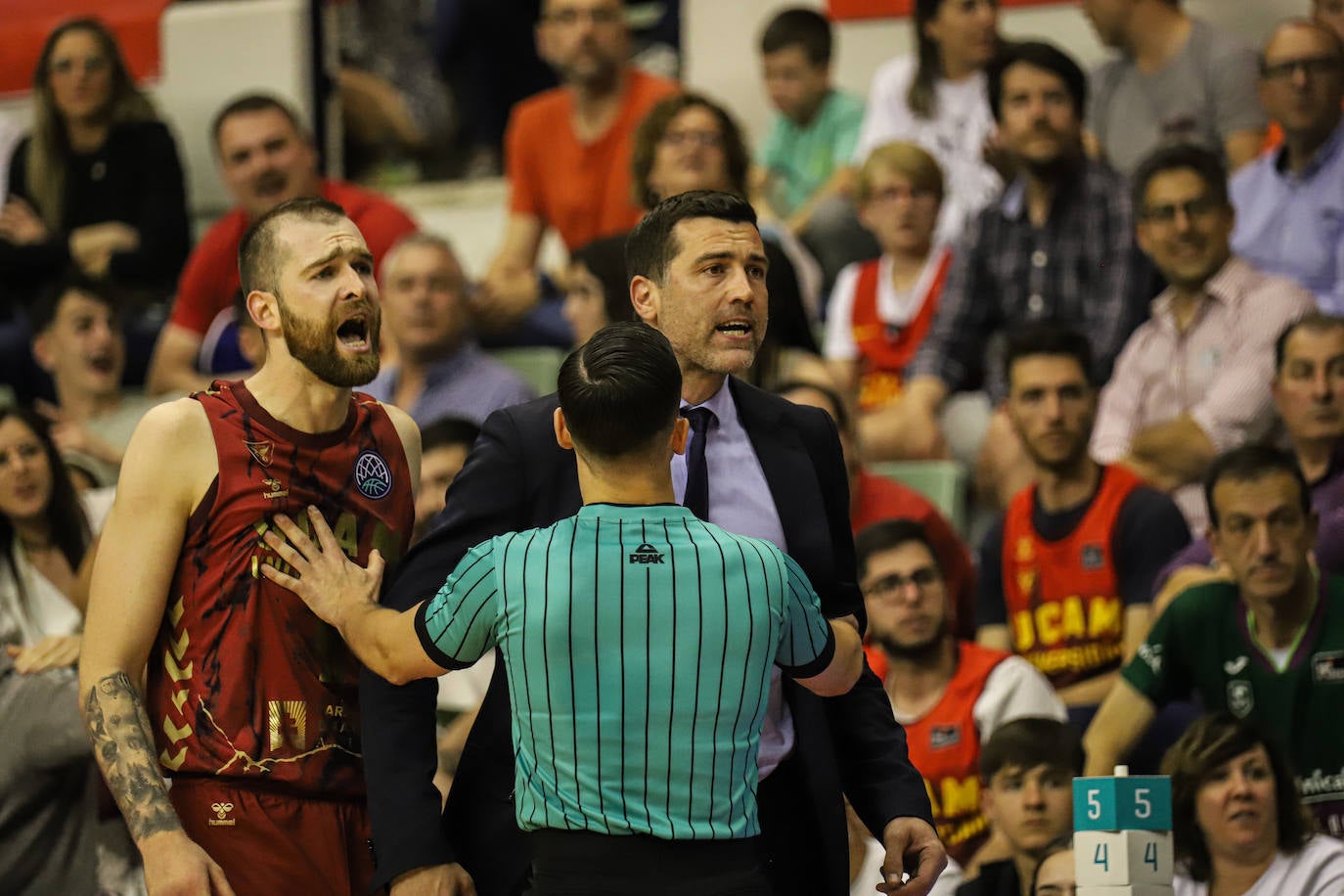 Las imágenes del partido UCAM Murcia CB-Unicaja (74-96)