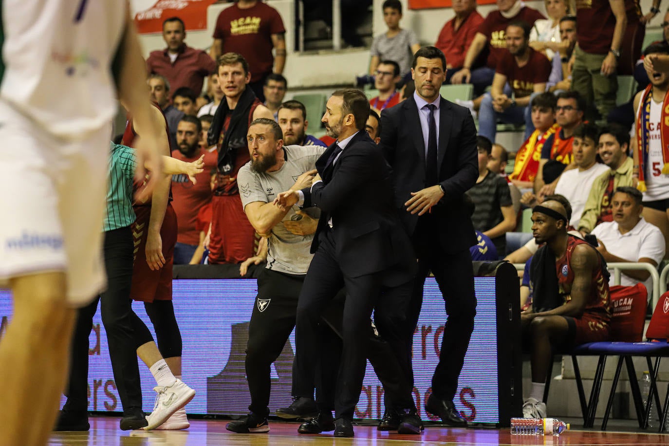 Las imágenes del partido UCAM Murcia CB-Unicaja (74-96)