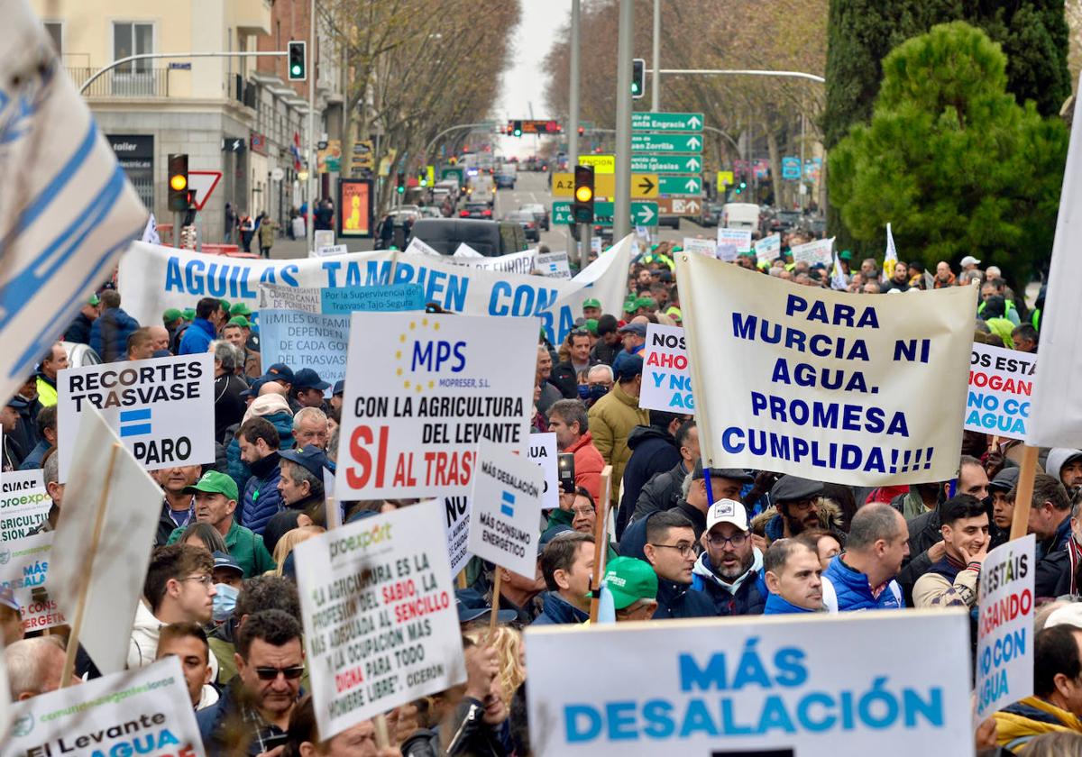 Protesta contra el recorte del Trasvase Tajo-Segura, en Madrid, en una imagen de archivo.