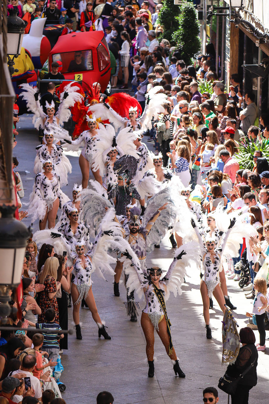 El desfile de Doña Sardina por el centro de Murcia, en imágenes