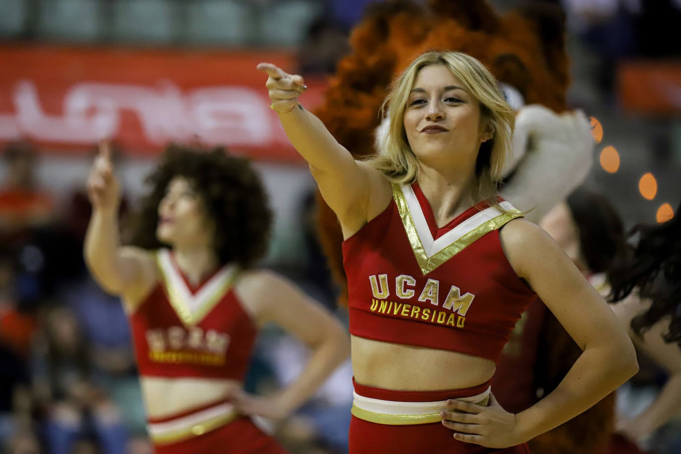 Las imágenes del partido entre el UCAM Murcia y el Zaragoza