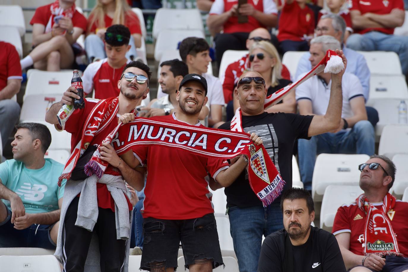 El partido del Real Murcia frente al Atlético Baleares, en imágenes