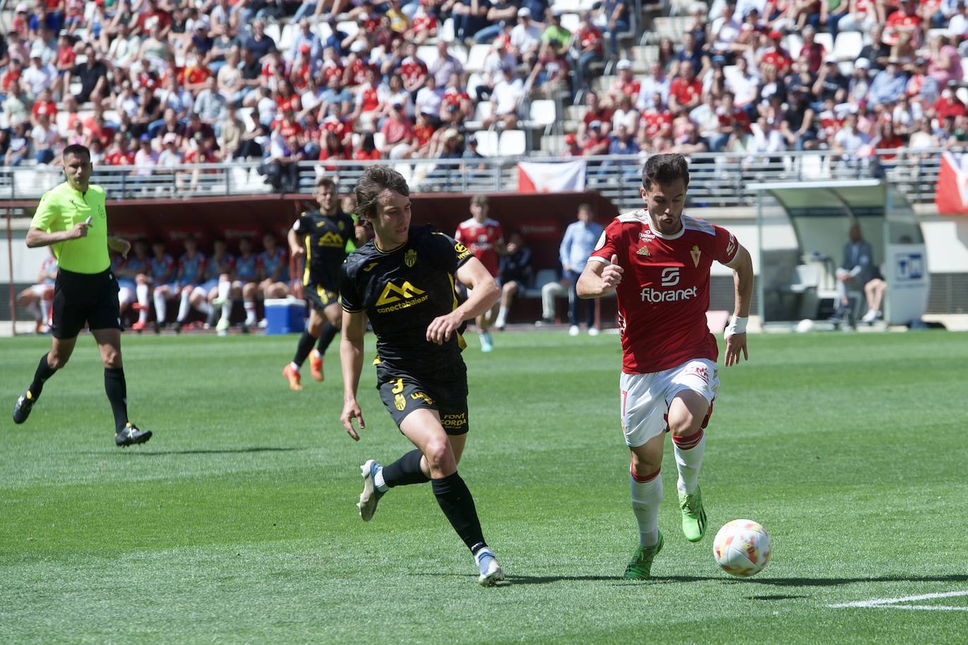 El partido del Real Murcia frente al Atlético Baleares, en imágenes