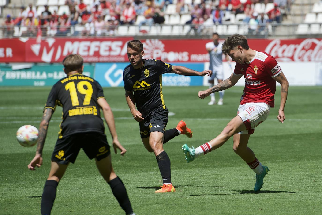 El partido del Real Murcia frente al Atlético Baleares, en imágenes