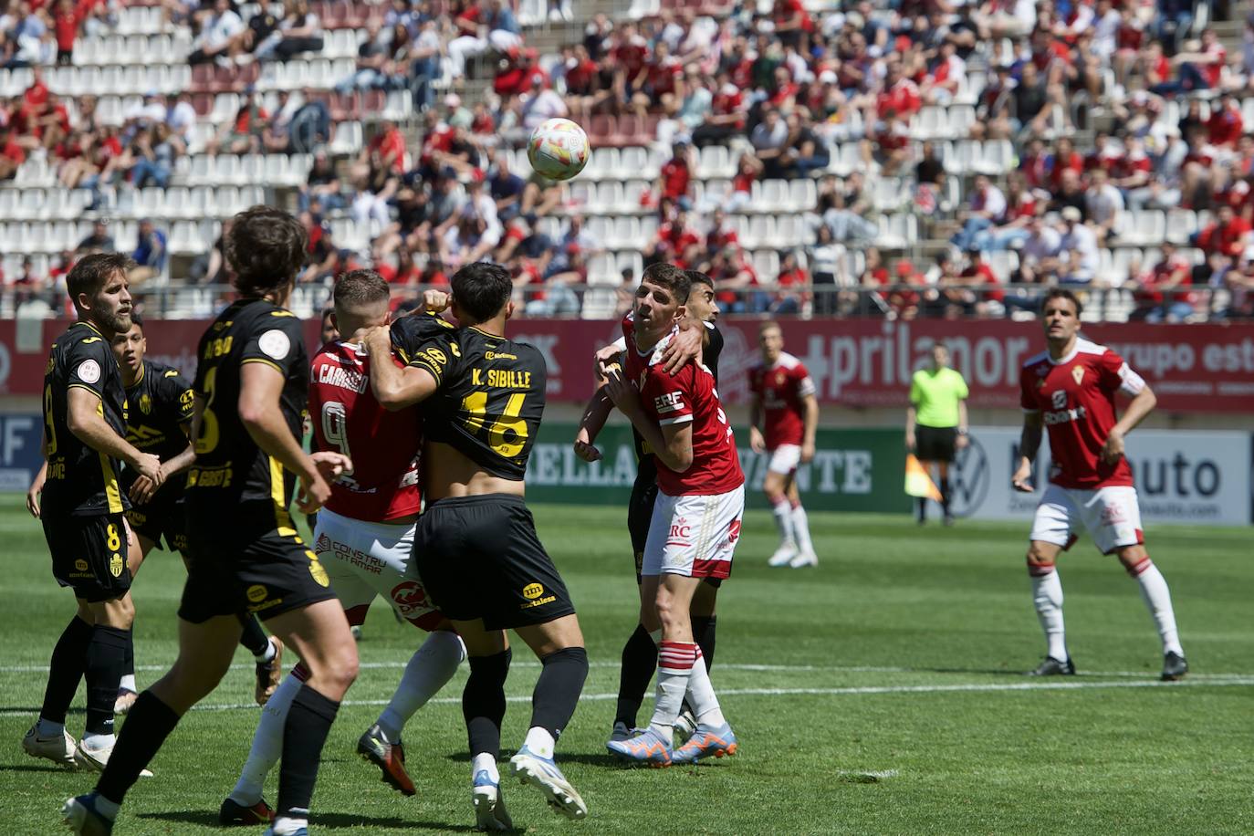 El partido del Real Murcia frente al Atlético Baleares, en imágenes