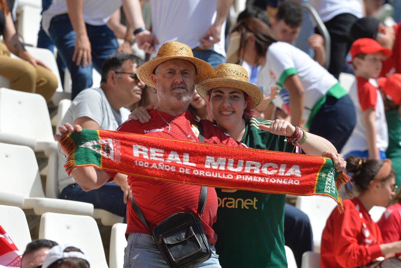 El partido del Real Murcia frente al Atlético Baleares, en imágenes