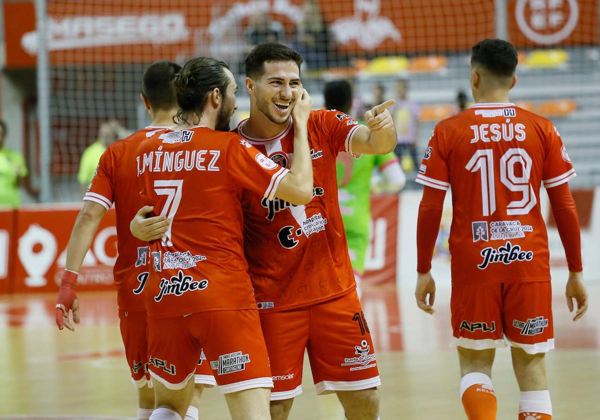 Pablo Ramírez celebra uno de los goles del Jimbee Cartagena.