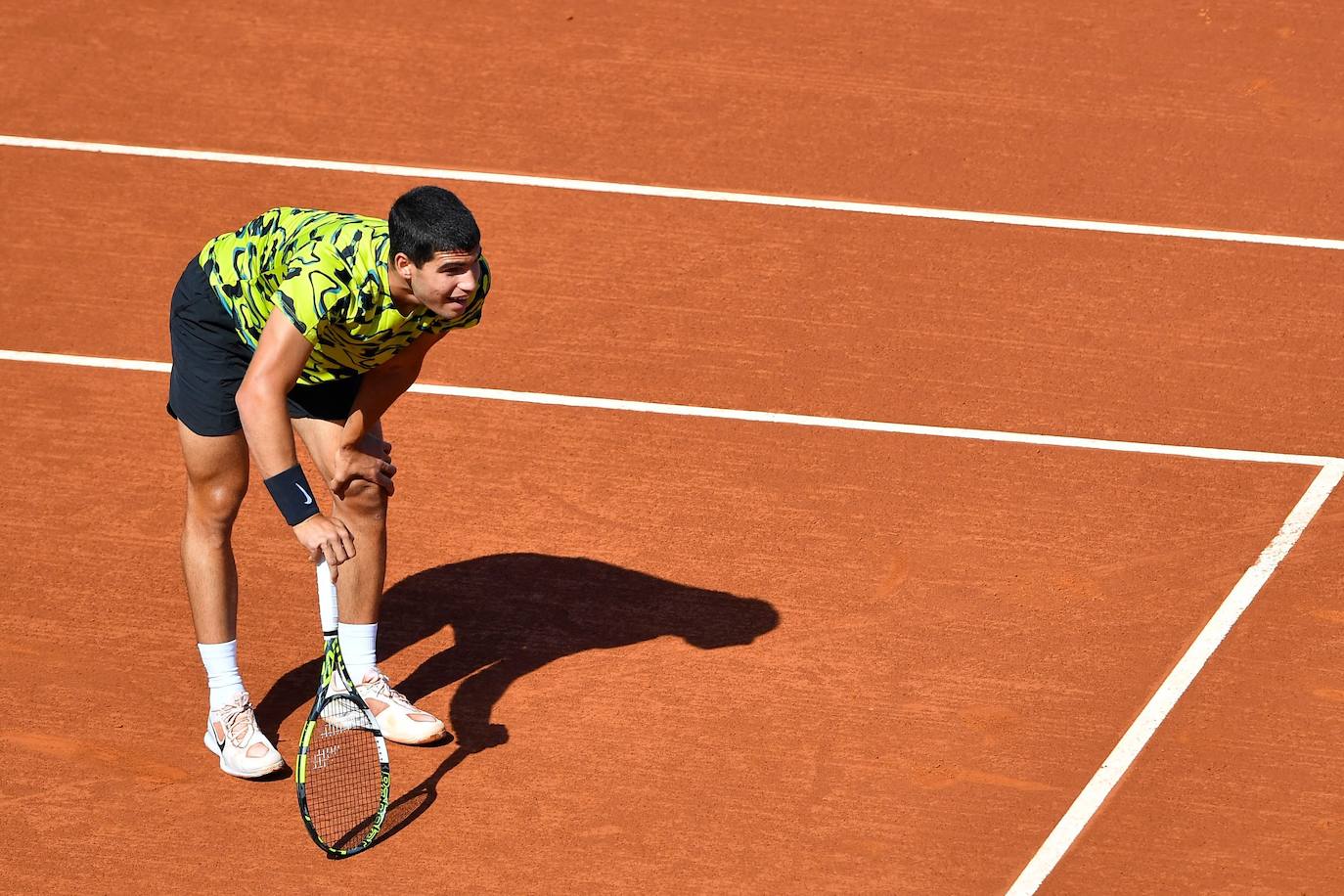 Alcaraz barre a Tsitsipas y revalida el Conde de Godó