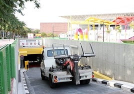 El depósito de la grúa sigue ubicado en el garaje de la avenida de Los Pinos.