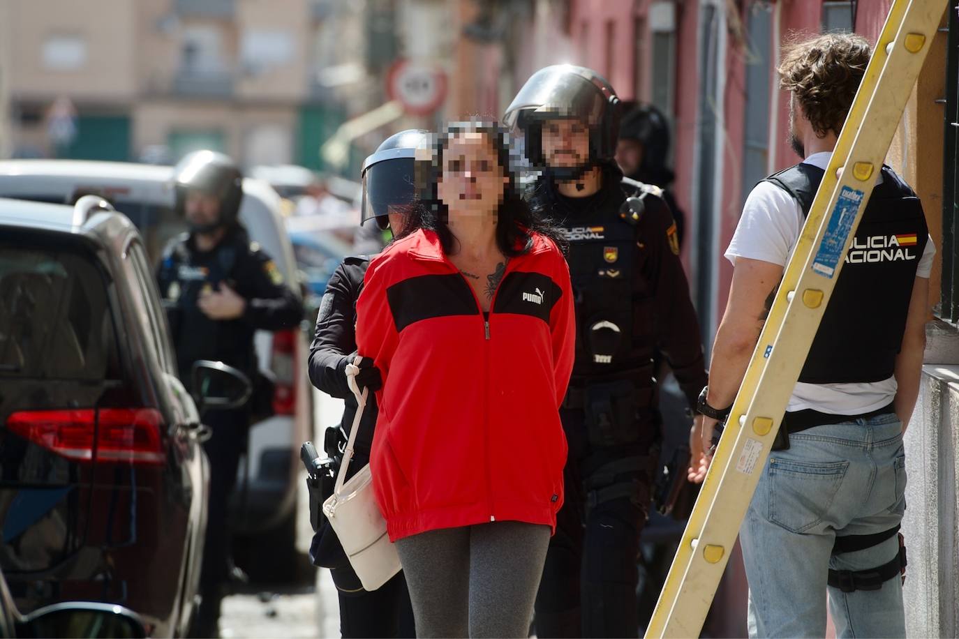 Redada policial en Espinardo, en imágenes