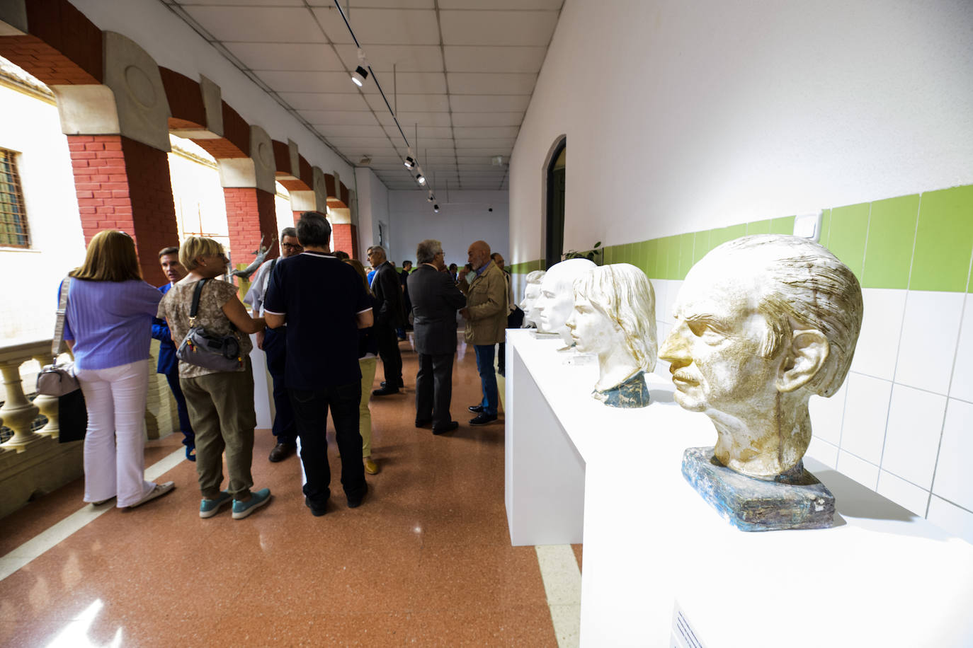 Las imágenes de la exposición &#039;El taller del maestro Juan González Moreno&#039;