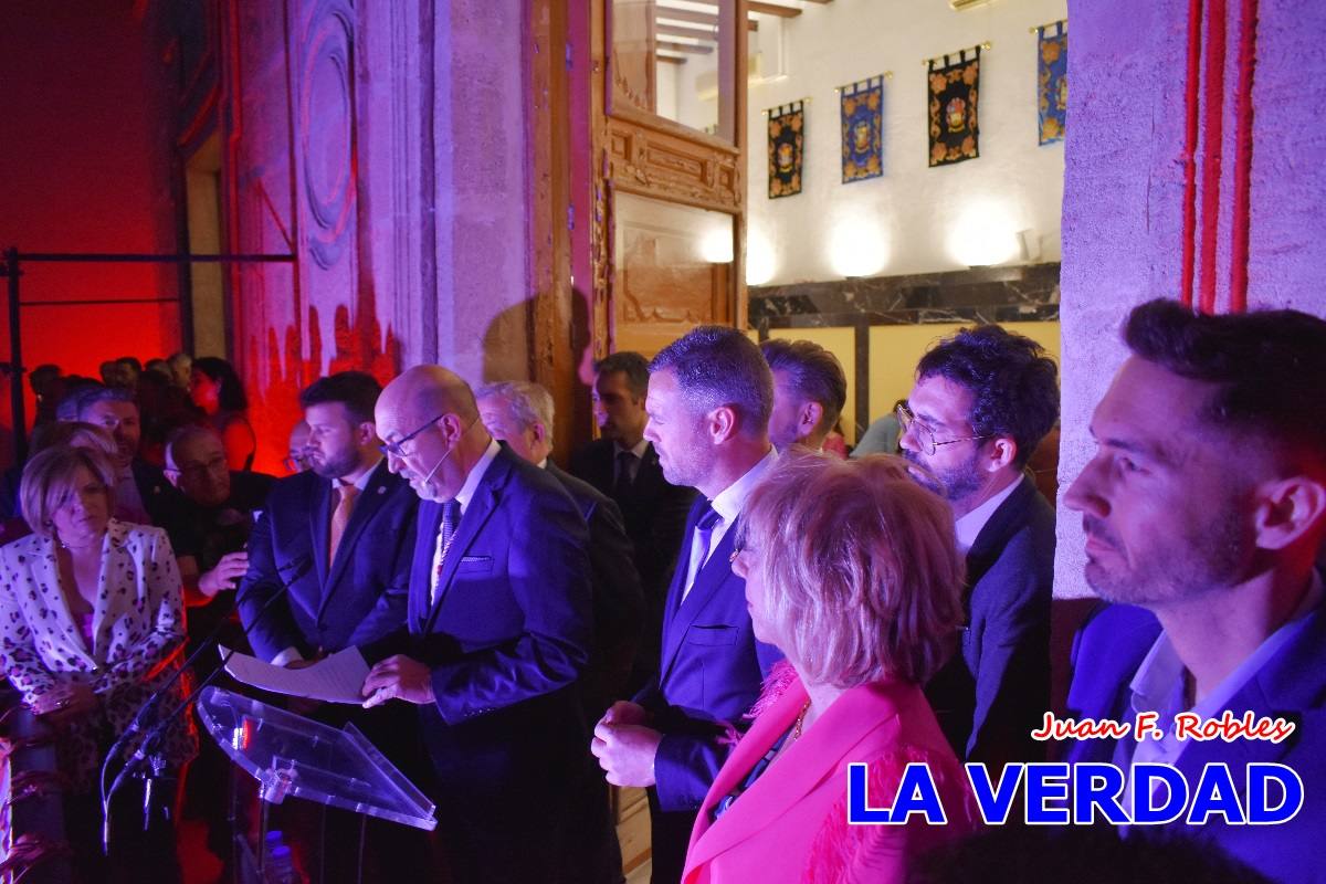 Sánchez Robles invita a vivir con intensidad las Fiestas de la Cruz