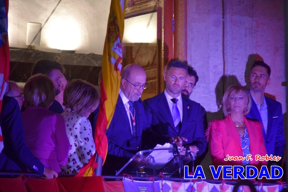 Sánchez Robles invita a vivir con intensidad las Fiestas de la Cruz